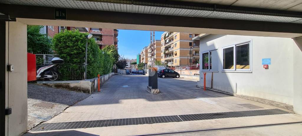 appartamento in vendita a Roma in zona Aurelio