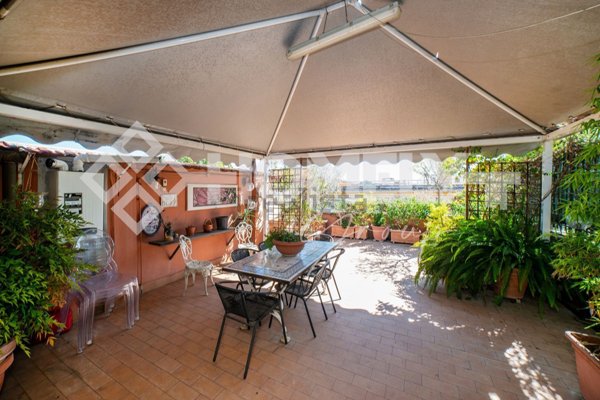 appartamento in vendita a Roma in zona Trastevere