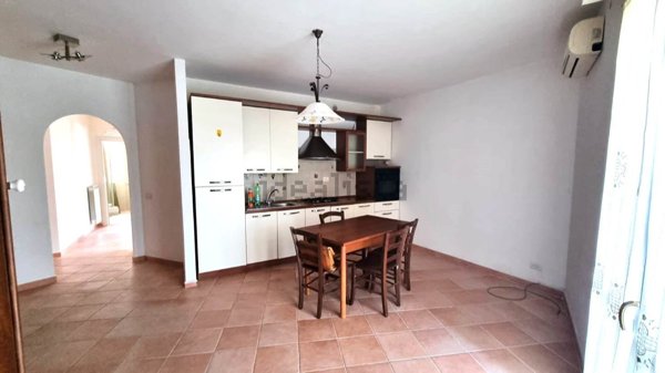 appartamento in vendita a Roma in zona Osteria Nuova