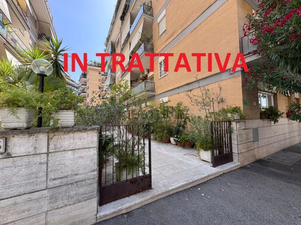 appartamento in vendita a Roma in zona Tor di Quinto