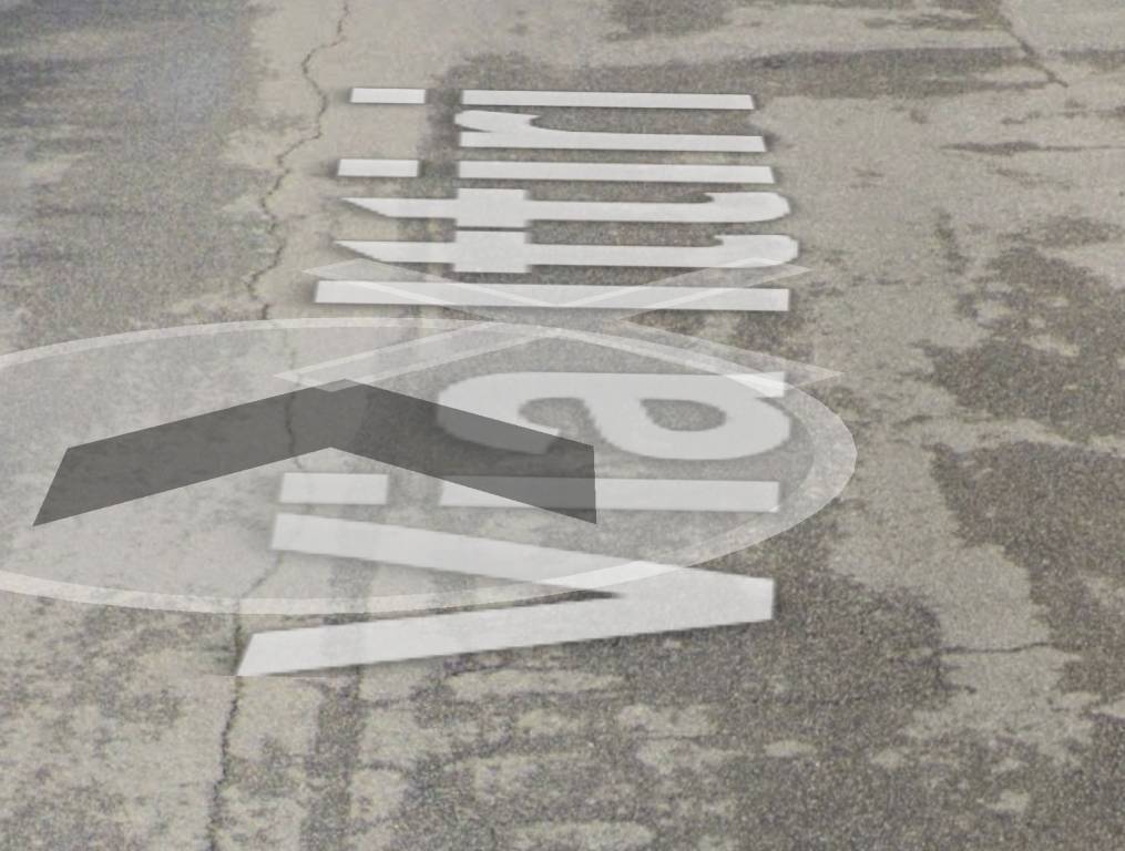 appartamento in vendita a Roma in zona Lago Regillo