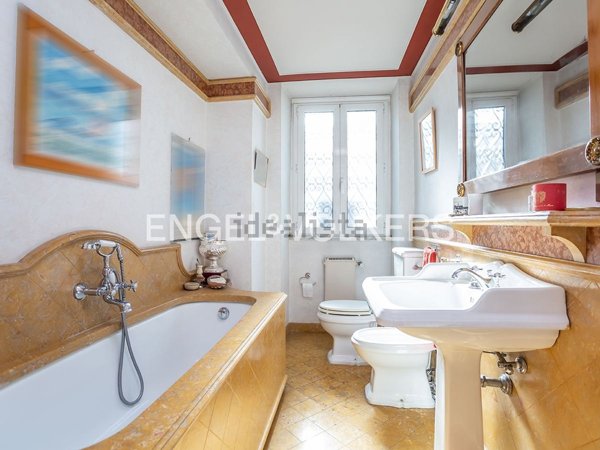 appartamento in vendita a Roma in zona Campo Marzio