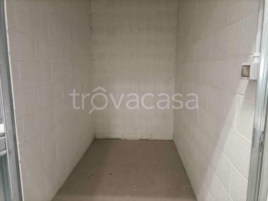 locale commerciale in vendita a Roma in zona EUR