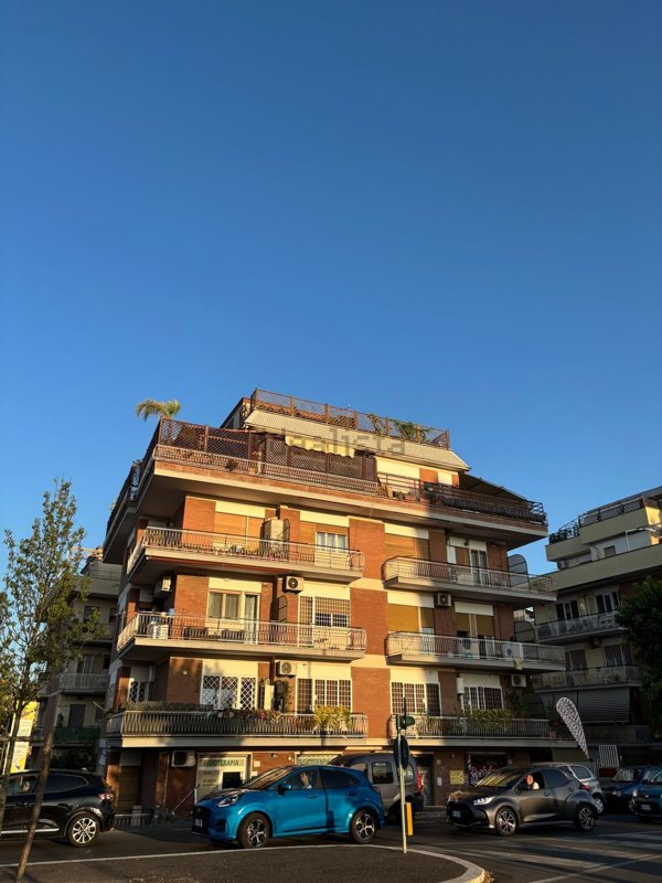 appartamento in vendita a Roma in zona Torrevecchia