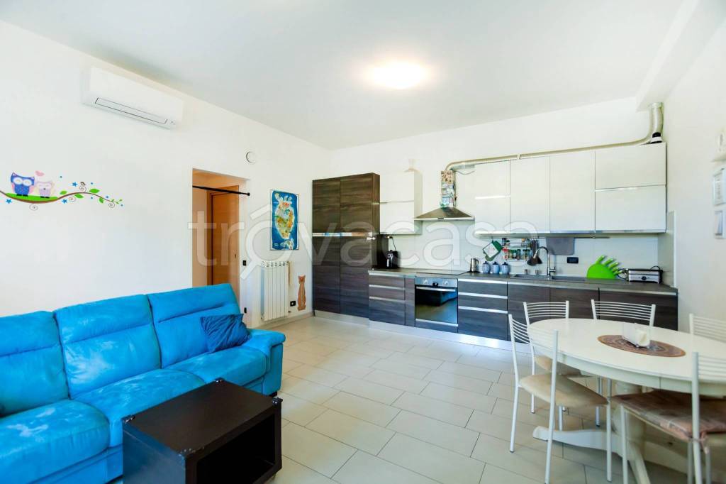 appartamento in vendita a Roma in zona Acilia