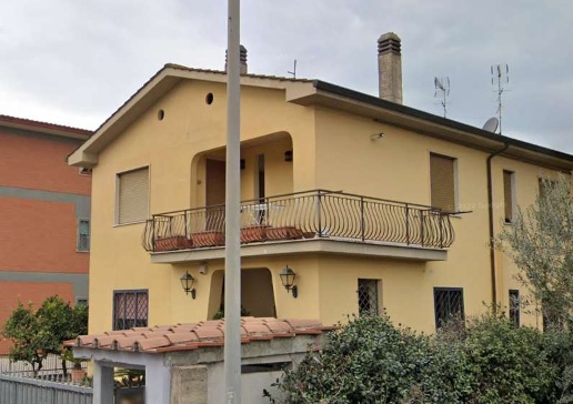 appartamento in vendita a Roma in zona Casal Morena