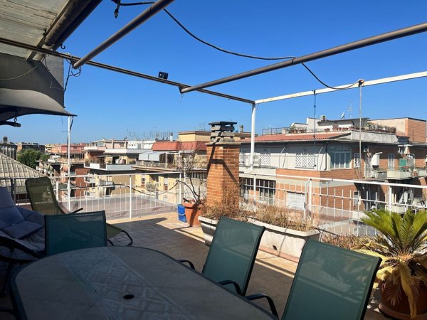 appartamento in vendita a Roma in zona Collatino