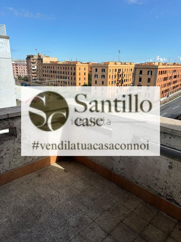 appartamento in vendita a Roma in zona Prenestino-Labicano