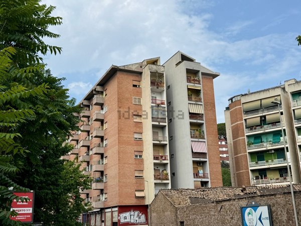 appartamento in vendita a Roma in zona Portuense