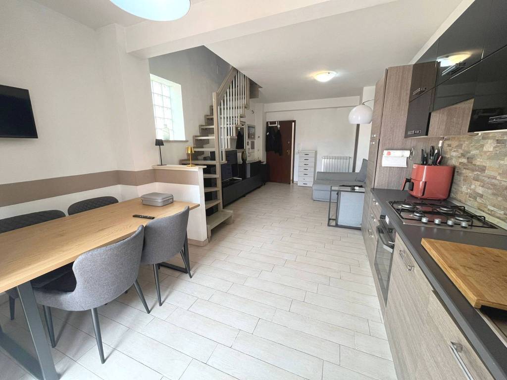 appartamento in vendita a Roma in zona Casal Morena