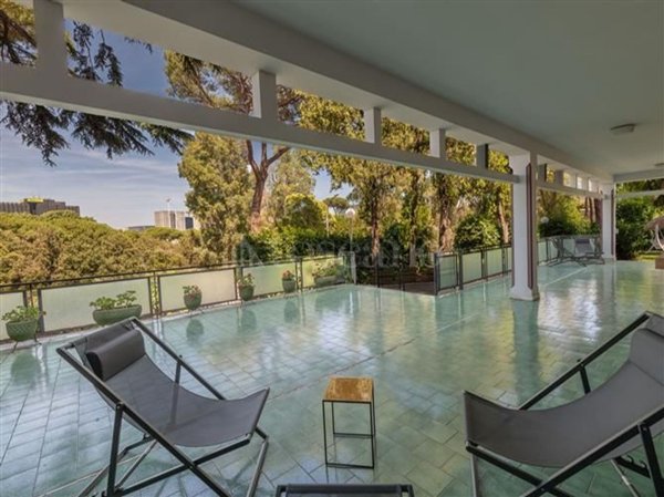 casa indipendente in vendita a Roma in zona EUR