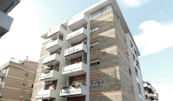 appartamento in vendita a Roma in zona Prenestino-Labicano
