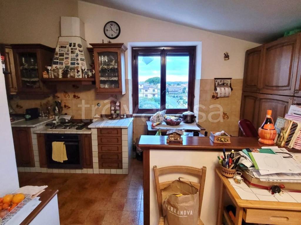 appartamento in vendita a Roma in zona Giardini di Corcolle