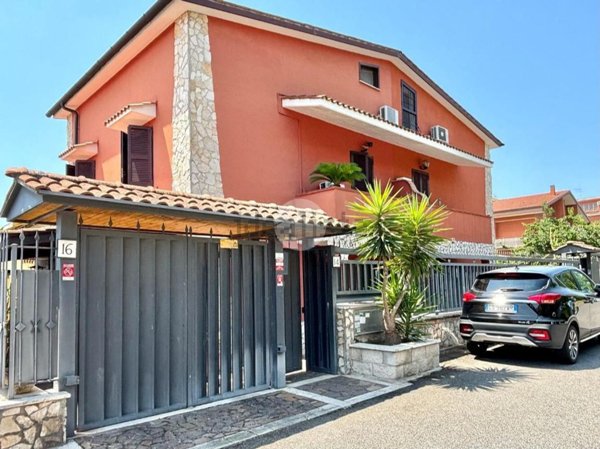 appartamento in vendita a Roma in zona Tor Sapienza