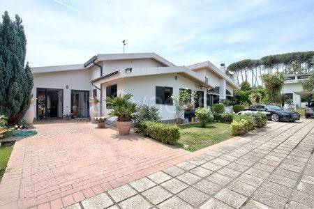 casa indipendente in vendita a Roma in zona Olgiata