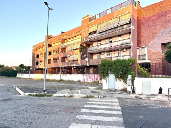 appartamento in vendita a Roma in zona Dragoncello