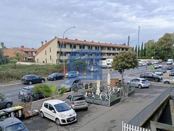 appartamento in vendita a Roma in zona Infernetto