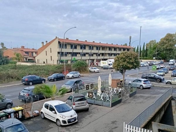 appartamento in vendita a Roma in zona Infernetto