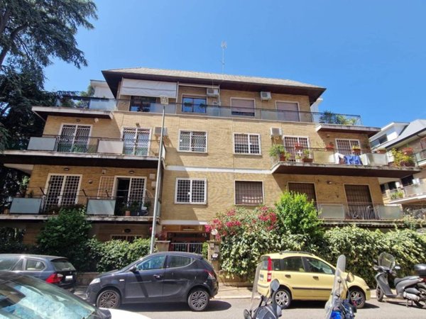 appartamento in vendita a Roma in zona Della Vittoria