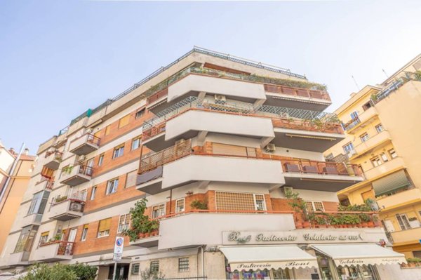 appartamento in vendita a Roma in zona Della Vittoria