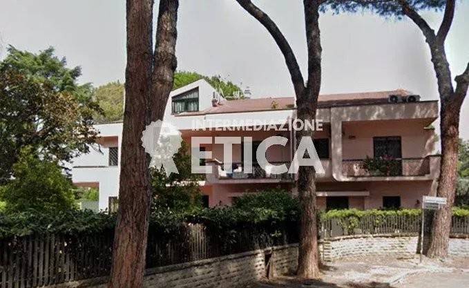 casa indipendente in vendita a Roma in zona Mostacciano