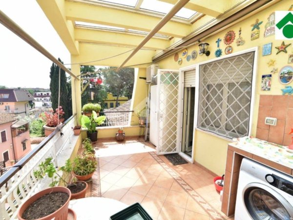 appartamento in vendita a Roma in zona Appio Pignatelli