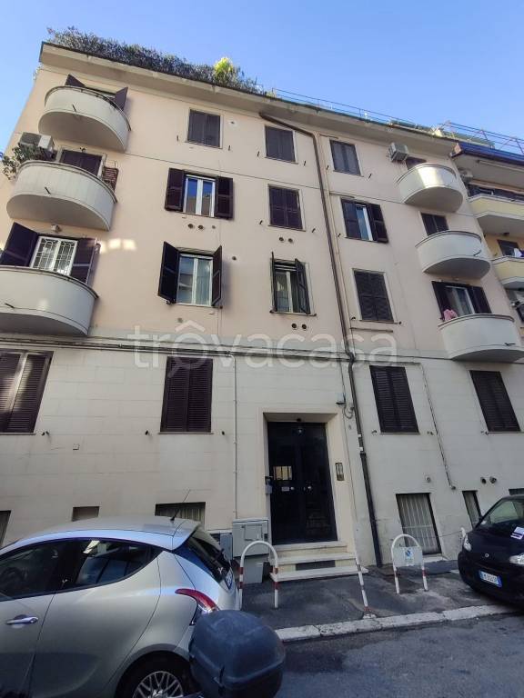 appartamento in vendita a Roma in zona Appio Latino