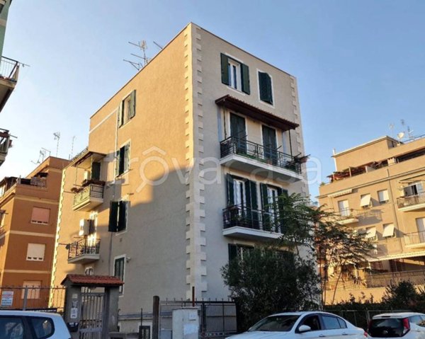 appartamento in vendita a Roma in zona Alessandrino