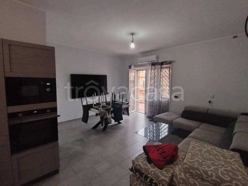 appartamento in vendita a Roma in zona Torre Angela