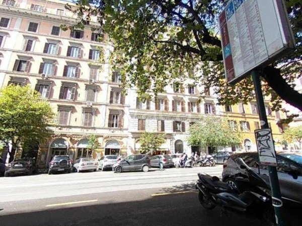 appartamento in vendita a Roma in zona Esquilino
