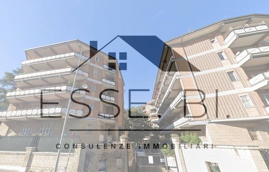 ufficio in vendita a Roma in zona Giuliano Dalmata