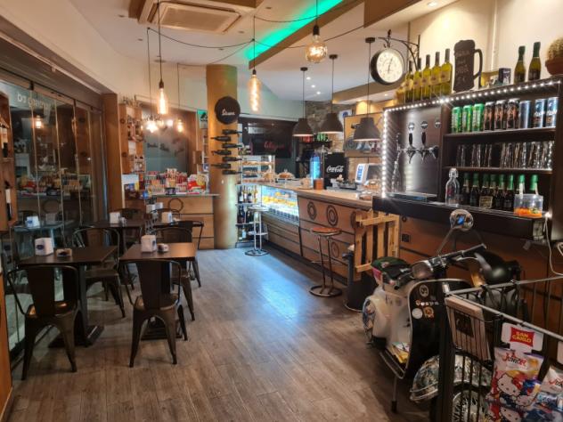 negozio in vendita a Roma in zona Mezzocammino