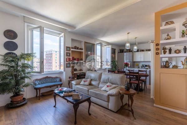 appartamento in vendita a Roma in zona Appio Latino