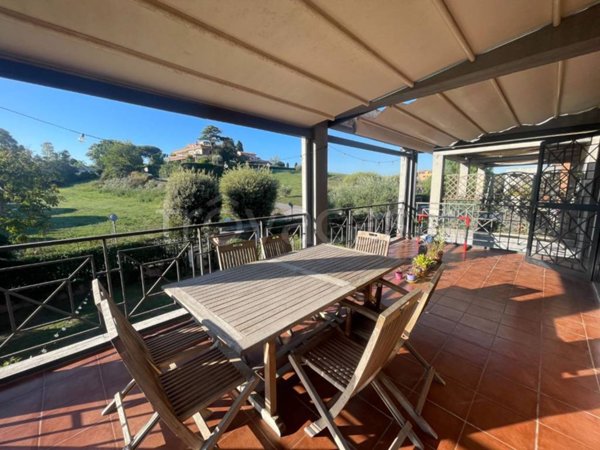 appartamento in vendita a Roma in zona Ardeatino