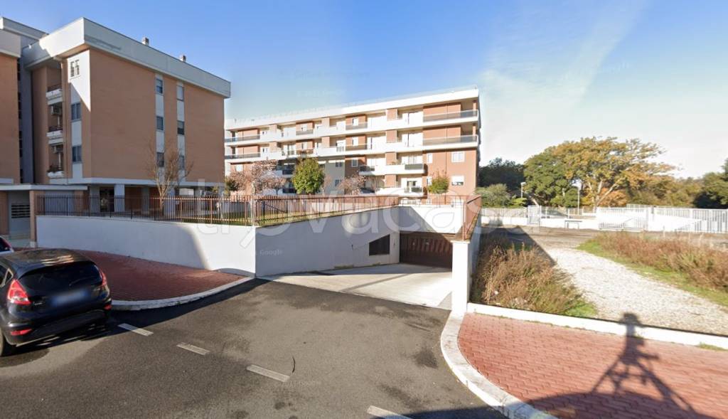 ufficio in vendita a Roma in zona Celio