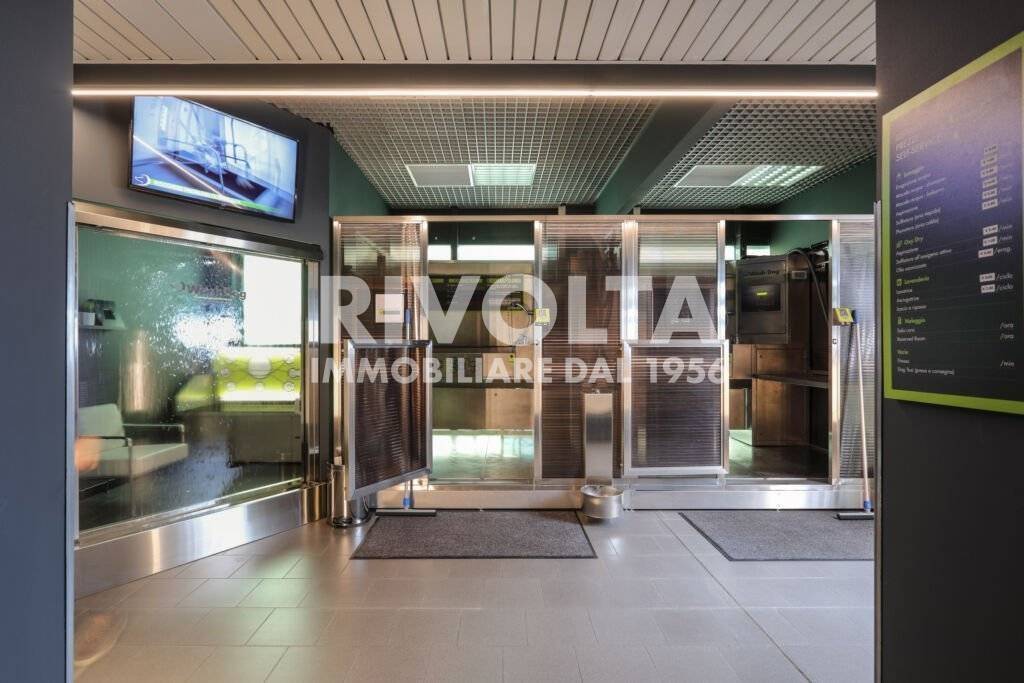 negozio in vendita a Roma in zona Della Vittoria