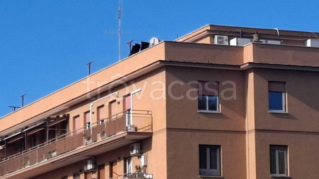 appartamento in vendita a Roma in zona Gianicolense