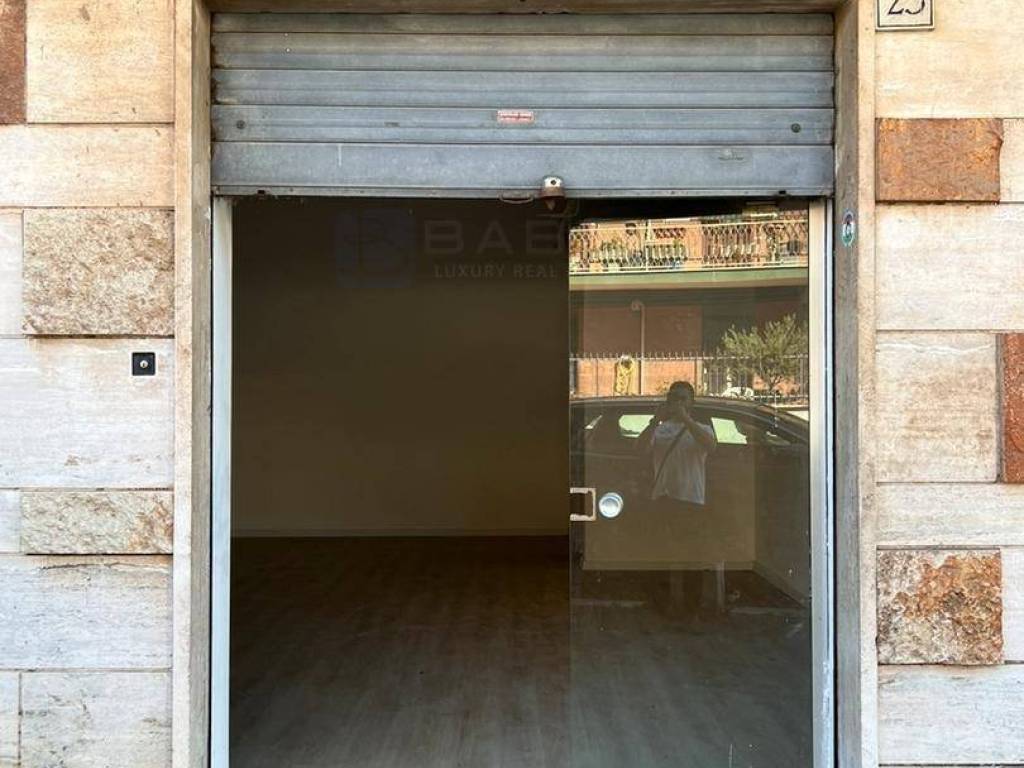 negozio in vendita a Roma in zona Giuliano Dalmata