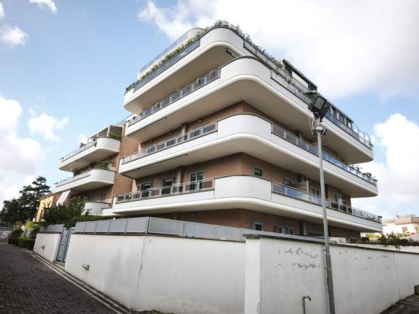 appartamento in vendita a Roma in zona Selva Candida