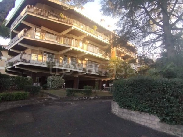 appartamento in vendita a Roma in zona Casal Morena