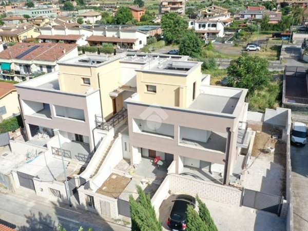 appartamento in vendita a Roma in zona Castelverde