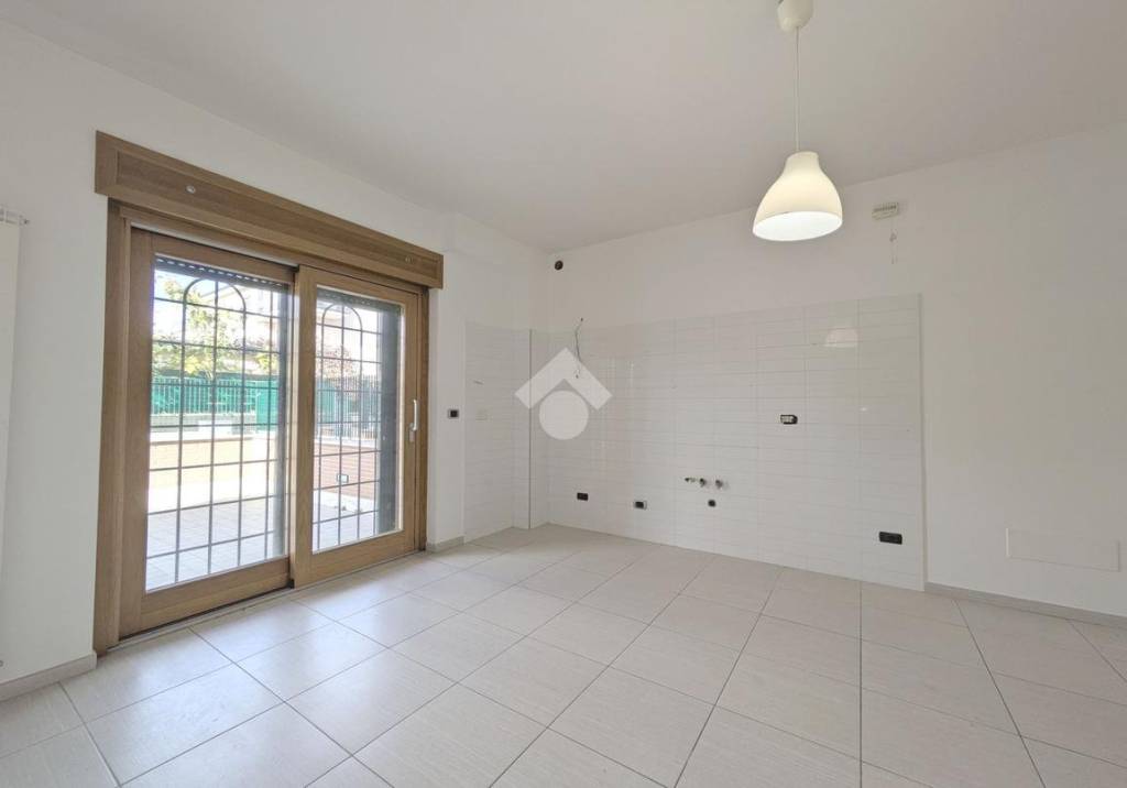 appartamento in vendita a Roma in zona Osteria del Curato