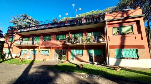 appartamento in vendita a Roma in zona Appio Pignatelli