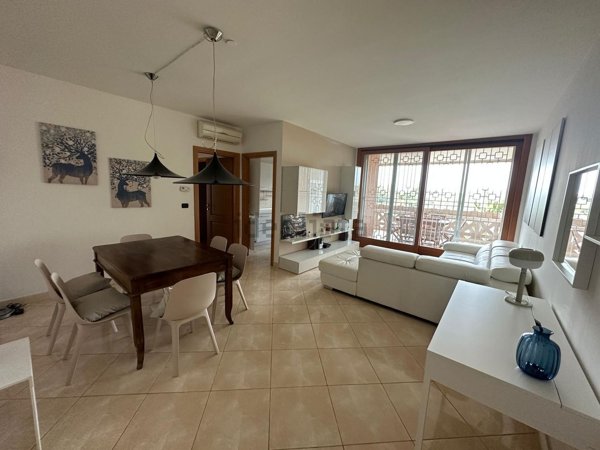 appartamento in vendita a Roma in zona Giardini di Corcolle