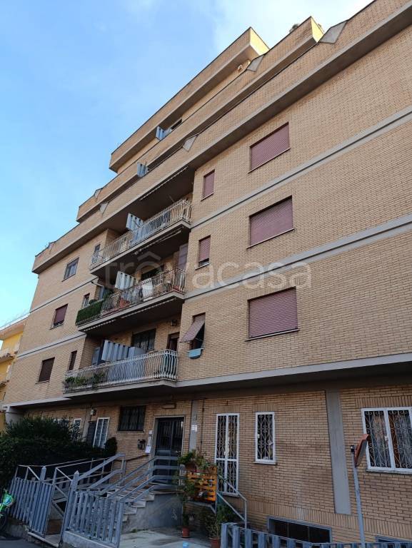 appartamento in vendita a Roma in zona Fidene