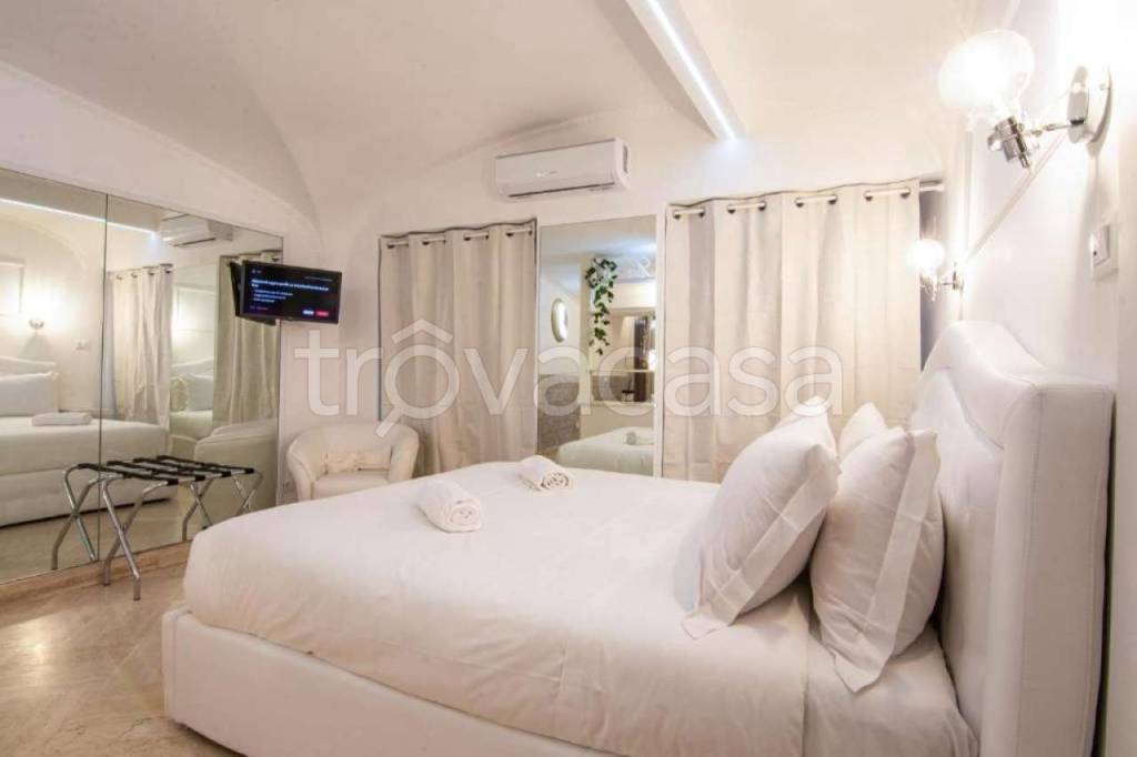 appartamento in vendita a Roma in zona Parione/Sant'Eustachio