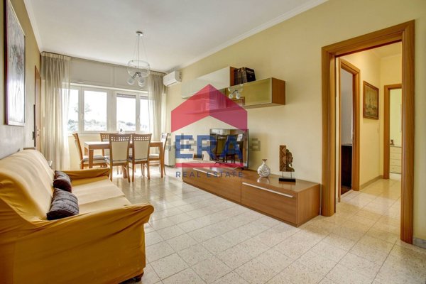 appartamento in vendita a Roma in zona Ostiense