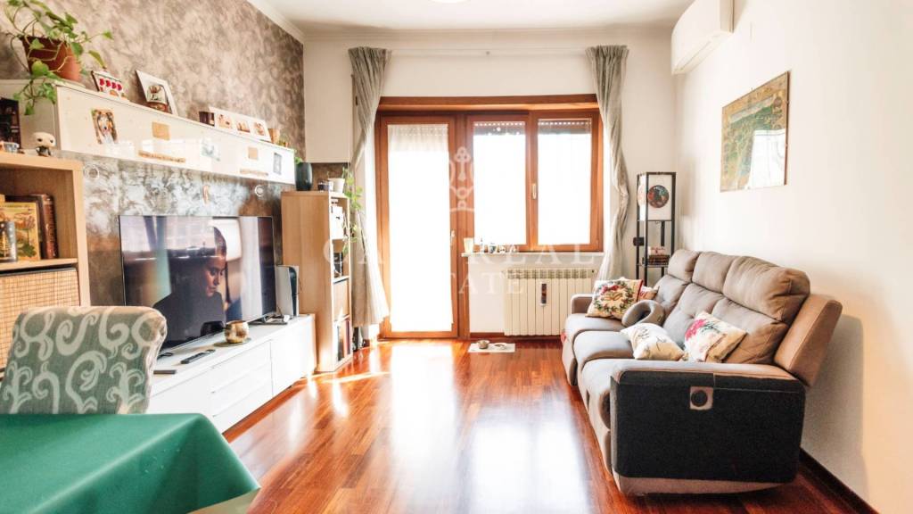 appartamento in vendita a Roma in zona Ostia