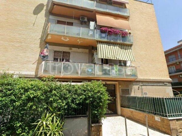 appartamento in vendita a Roma in zona Primavalle