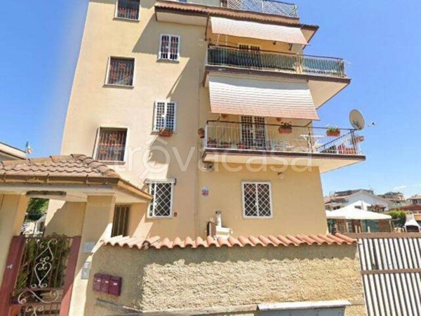 appartamento in vendita a Roma in zona Borghesiana